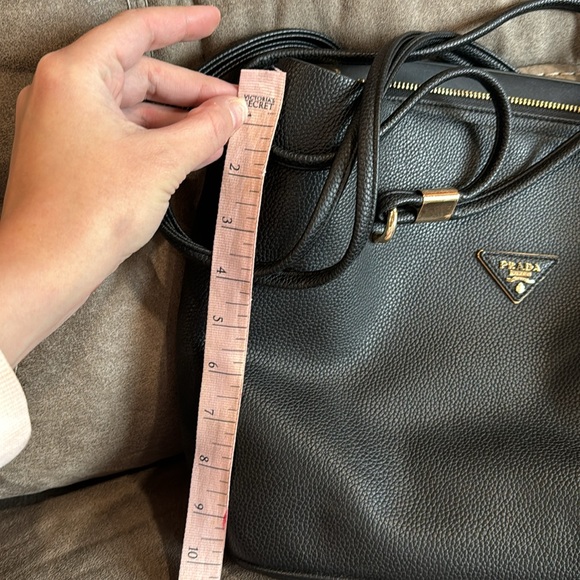 PRADA bag - Picture 2 of 7